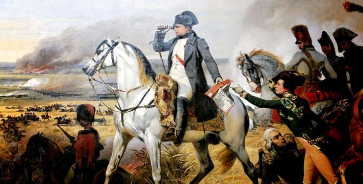 Napoléon à cheval sur un champ de bataille, entouré de son état-major, tableau, article sur les Mémoires du duc de Rovigo